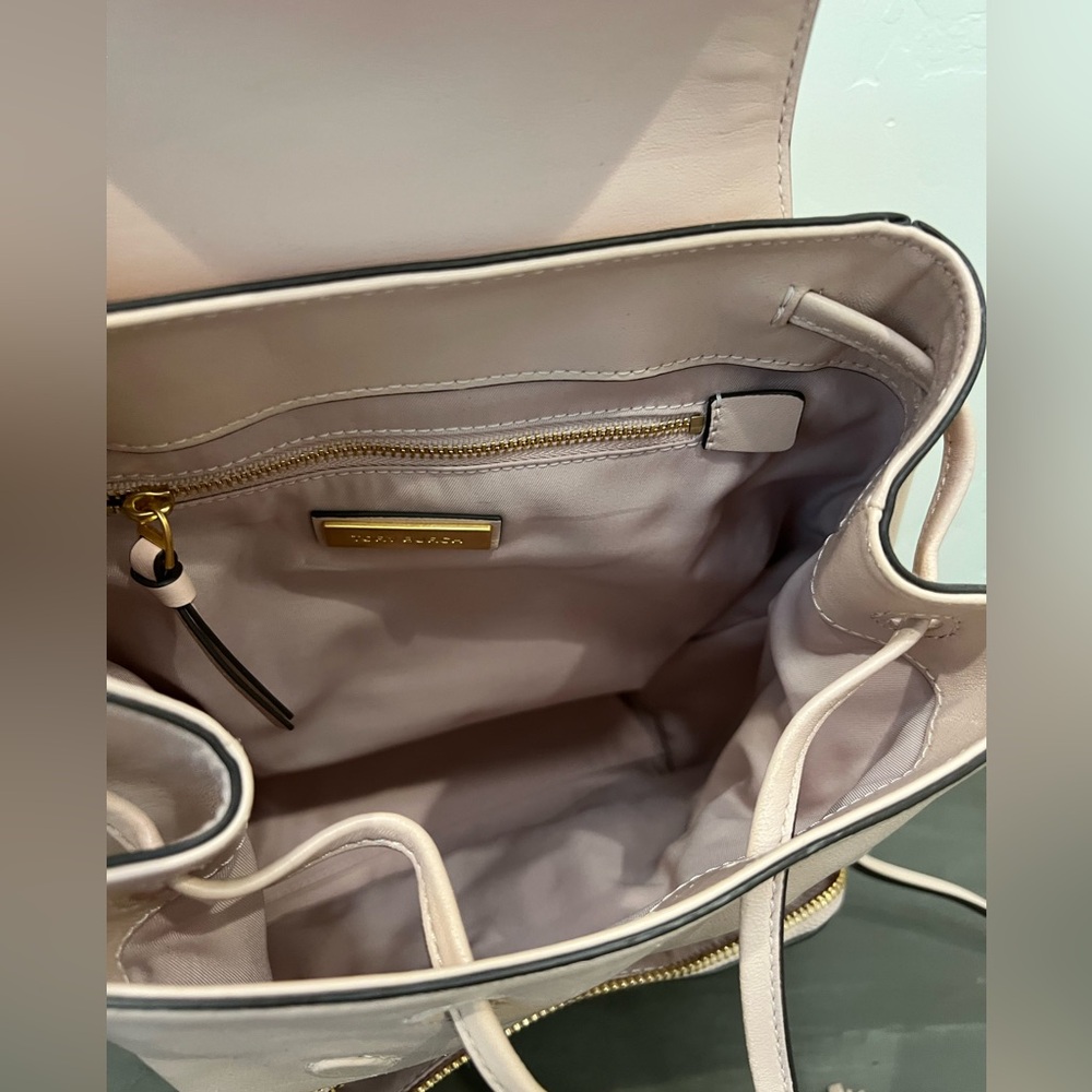 Tory Burch Fleming Backpack in Blush Pink, Quilted Leather with Adjustable Strap - Picture 5 of 10